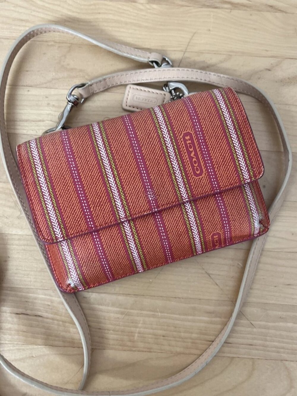 COACH LEGACY Weekend Stripe SNAP TRIFOLD Crossbody Pink Lime Cute!!🥰